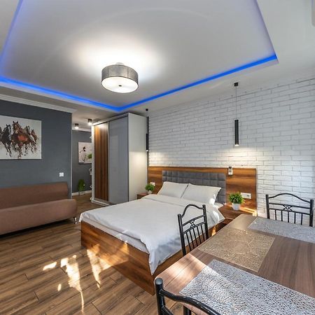 קייב Vip Apartment Near Arena City מראה חיצוני תמונה