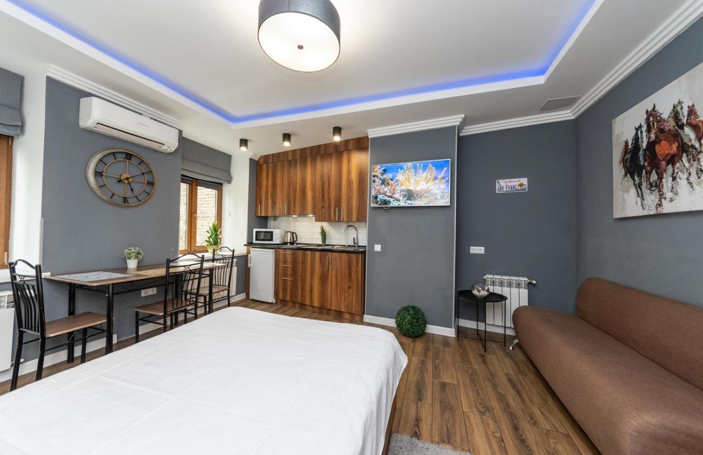 קייב Vip Apartment Near Arena City מראה חיצוני תמונה